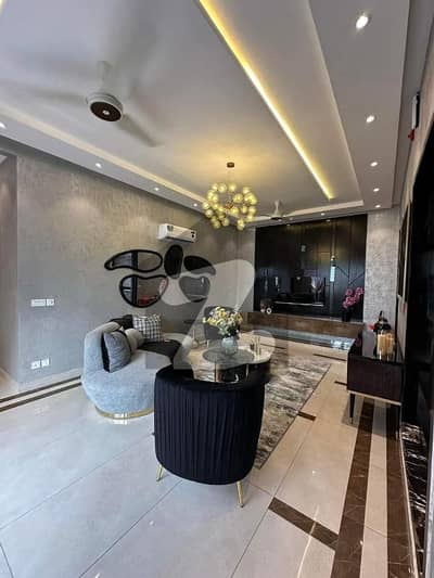 عبداللہ گارڈنز ایسٹ کینال روڈ,کینال روڈ,فیصل آباد میں 5 کمروں کا 1 کنال مکان 12.0 کروڑ میں برائے فروخت۔