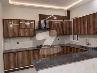 D 12 Brand New 2 Bed 2 Bath Drawing Tv Lounge Kitchen Original Picture Attached All Factiles Available Ideal Location Gas Electric Available