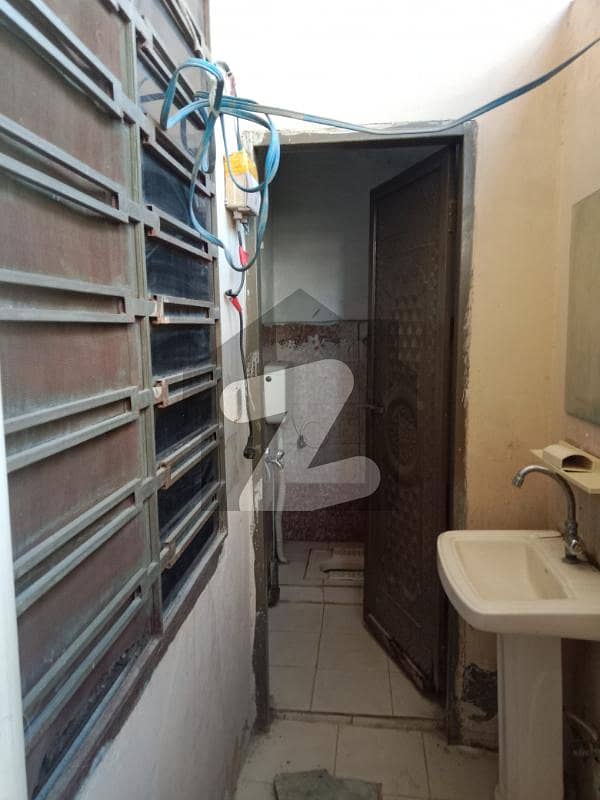 5 Marla House Available In Quaid-E-Azam Colony For Sale 5 Marla House Available In Quaid-E-Azam Colony For Sale