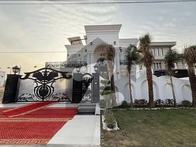 سینٹرل پارک ہاؤسنگ سکیم لاہور میں 6 کمروں کا 1 کنال مکان 15.0 کروڑ میں برائے فروخت۔