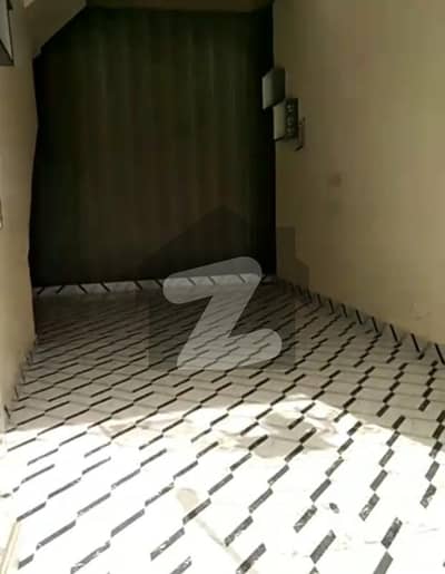 گجّومتہ لاہور میں 1 کمرے کا 1 مرلہ دکان 49.5 لاکھ میں برائے فروخت۔