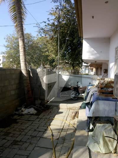 Beautiful House, North Karachi, Sector 11A, Double Storey Corner, Extra Land 100sq, 60x36 Feet Road, 4th Row of Main 320 Feet Road