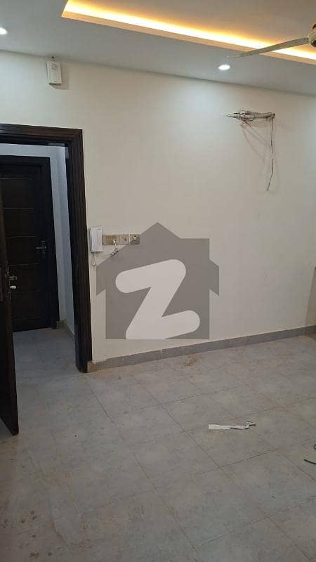 سٹی ہاؤسنگ سوسائٹی - بلاک بی سٹی ہاؤسنگ سوسائٹی,سیالکوٹ میں 2 کمروں کا 6 مرلہ فلیٹ 30.0 ہزار میں برائے فروخت۔ سٹی ہاؤسنگ سوسائٹی - بلاک بی سٹی ہاؤسنگ سوسائٹی,سیالکوٹ میں 2 کمروں کا 6 مرلہ فلیٹ 30.0 ہزار میں برائے فروخت۔