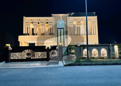 رئیل پام سٹی ایمن آباد موڑ,گوجرانوالہ میں 6 کمروں کا 1 کنال مکان 8.4 کروڑ میں برائے فروخت۔