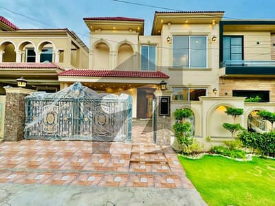 10 Marla Luxury House Available For Sale In Lake City Meadows Very Cheap Price