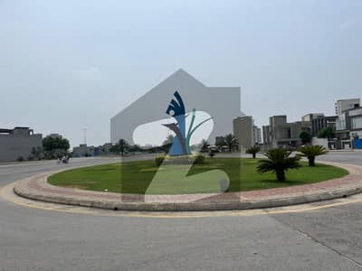 I SELL 9.5MARLA PLOT IN EASTERN BLOCK PHASE 1 BAHRIA ORCHARD LAHORE