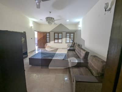 ایف ۔ 10 اسلام آباد میں 6 کمروں کا 1 کنال مکان 5.0 لاکھ میں کرایہ پر دستیاب ہے۔