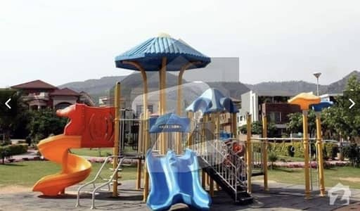 ایم پی سی ایچ ایس - بلاک بی ایم پی سی ایچ ایس ۔ ملٹی گارڈنز,بی ۔ 17,اسلام آباد میں 1 کنال رہائشی پلاٹ 4.25 کروڑ میں برائے فروخت۔