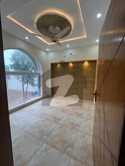 نیو لاهور سٹی لاہور میں 3 کمروں کا 3 مرلہ مکان 93.0 لاکھ میں برائے فروخت۔