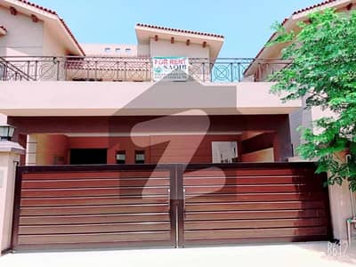 عسکری 10 - سیکٹر ایف عسکری 10,عسکری,لاہور میں 5 کمروں کا 17 مرلہ مکان 2.9 لاکھ میں کرایہ پر دستیاب ہے۔