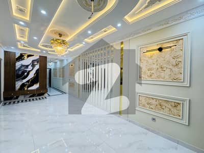 8 MARLA DUPLEX DOUBLE STOREY HOUSE FOR SALE IN MILITARY ACCOUNTS BLOCK B All original pictures