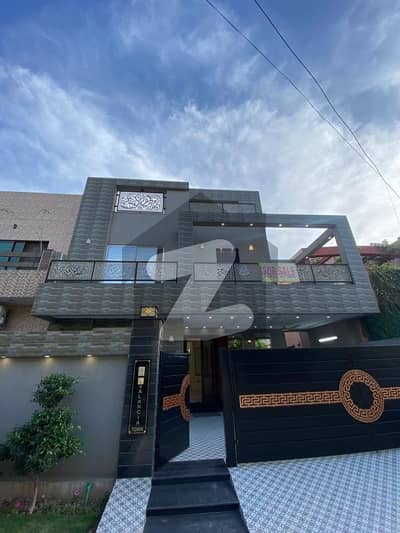 ویلینشیاء ہاؤسنگ سوسائٹی لاہور میں 5 کمروں کا 10 مرلہ مکان 4.75 کروڑ میں برائے فروخت۔