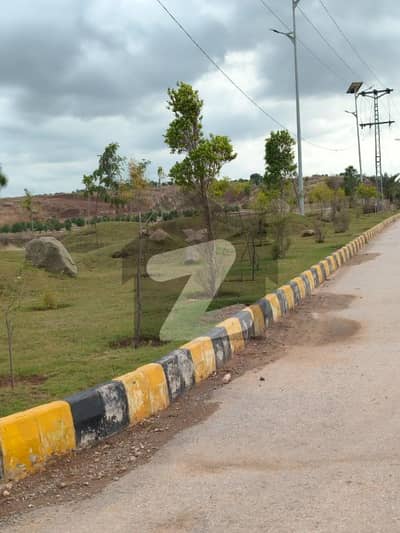 ڈی ایچ اے ویلی - گلوکزِنیا سیکٹر ڈی ایچ اے ویلی,ڈی ایچ اے ڈیفینس,اسلام آباد میں 8 مرلہ پلاٹ فائل 12.5 لاکھ میں برائے فروخت۔