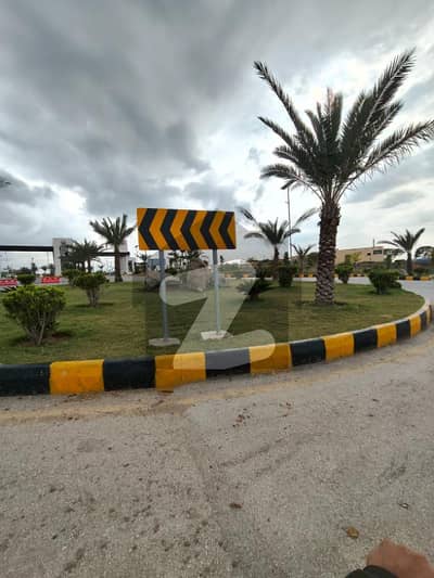 ڈی ایچ اے ویلی - آلینڈر سیکٹر ڈی ایچ اے ویلی,ڈی ایچ اے ڈیفینس,اسلام آباد میں 8 مرلہ کمرشل پلاٹ 1.5 کروڑ میں برائے فروخت۔