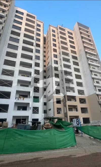 عسکری ہائیٹس 5 ڈی ایچ اے ڈیفینس فیز 5,ڈی ایچ اے ڈیفینس,اسلام آباد میں 4 کمروں کا 13 مرلہ فلیٹ 3.25 کروڑ میں برائے فروخت۔