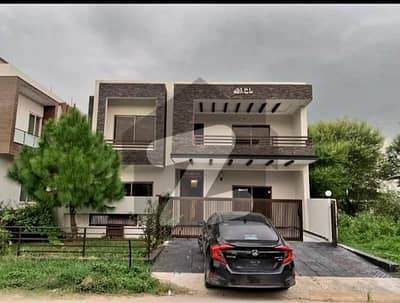 Corner Double Unit House Available For Rent