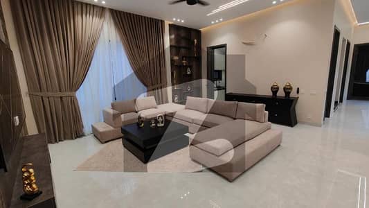 لیک سٹی ۔ سیکٹر ایم ۔ 3 لیک سٹی,رائیونڈ روڈ,لاہور میں 6 کمروں کا 1 کنال مکان 12.0 کروڑ میں برائے فروخت۔