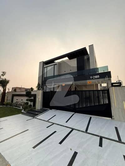 ڈی ایچ اے فیز 7 ڈیفنس (ڈی ایچ اے),لاہور میں 5 کمروں کا 1 کنال مکان 8.65 کروڑ میں برائے فروخت۔ ڈی ایچ اے فیز 7 ڈیفنس (ڈی ایچ اے),لاہور میں 5 کمروں کا 1 کنال مکان 8.65 کروڑ میں برائے فروخت۔