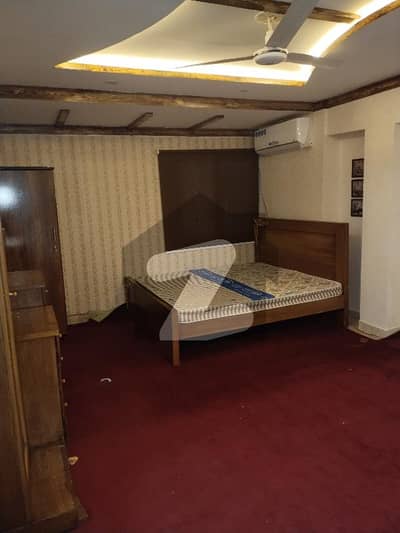 2 Bedrooms With Attached Bathroom And Kitchen And TV Lounge