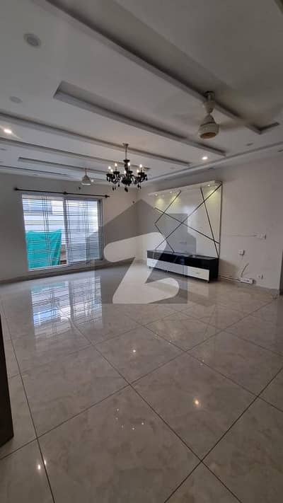 بحریہ ٹاؤن فیز 3 بحریہ ٹاؤن راولپنڈی,راولپنڈی میں 3 کمروں کا 1 کنال بالائی پورشن 1.25 لاکھ میں کرایہ پر دستیاب ہے۔