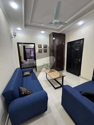 پاک عرب ہاؤسنگ سوسائٹی لاہور میں 1 کمرے کا 3 مرلہ فلیٹ 60.0 ہزار میں کرایہ پر دستیاب ہے۔