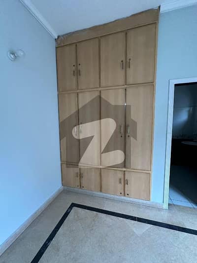 Upper Portion For Rent