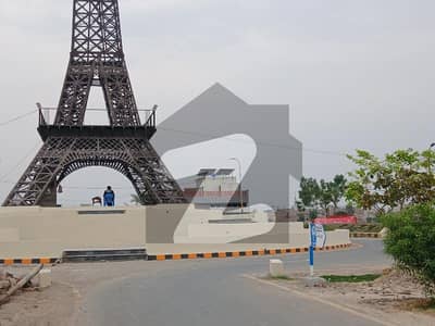 اتحاد سٹی ہاؤسنگ سوسائٹی کچا صادق آباد روڈ,رحیم یار خان میں 5 مرلہ رہائشی پلاٹ 22.5 لاکھ میں برائے فروخت۔