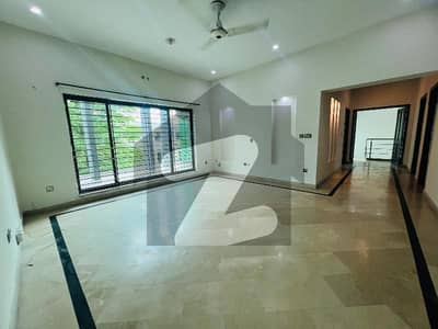 ڈی ایچ اے فیز 2 - بلاک ایس فیز 2,ڈیفنس (ڈی ایچ اے),لاہور میں 3 کمروں کا 1 کنال بالائی پورشن 1.15 لاکھ میں کرایہ پر دستیاب ہے۔