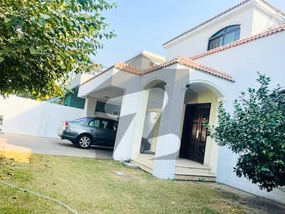 ڈی ایچ اے فیز 2 ڈیفنس (ڈی ایچ اے),لاہور میں 5 کمروں کا 1 کنال مکان 6.58 کروڑ میں برائے فروخت۔