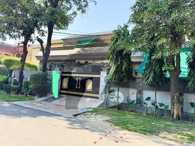 ڈی ایچ اے فیز 1 ڈیفنس (ڈی ایچ اے),لاہور میں 4 کمروں کا 10 مرلہ مکان 4.25 کروڑ میں برائے فروخت۔