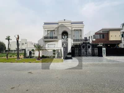 ڈی ایچ اے فیز 6 ڈیفنس (ڈی ایچ اے),لاہور میں 5 کمروں کا 1 کنال مکان 18.0 کروڑ میں برائے فروخت۔