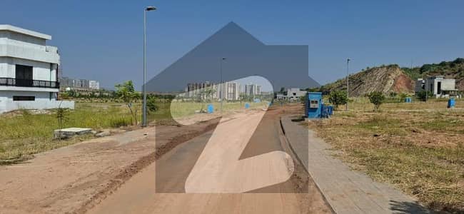 عمار کینیان ویوز - میریڈیئن بلاک عمارکینیان ویوز,اسلام آباد میں 10 مرلہ رہائشی پلاٹ 1.98 کروڑ میں برائے فروخت۔