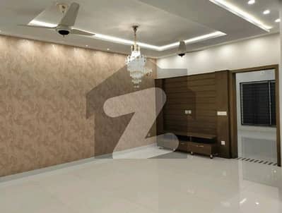 House For Grabs In 5 Marla Lahore