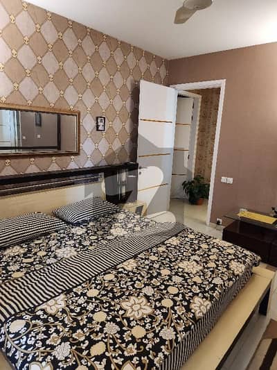 لکی وَن آپارٹمنٹ راشد منہاس روڈ,کراچی میں 4 کمروں کا 15 مرلہ فلیٹ 6.25 کروڑ میں برائے فروخت۔