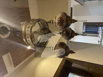 ٹاپ سٹی 1 - بلاک اے ٹاپ سٹی 1,اسلام آباد میں 4 کمروں کا 10 مرلہ مکان 4.45 کروڑ میں برائے فروخت۔