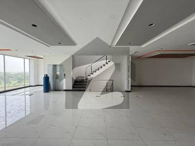 4 MARLA COMMERCIAL   BUILDING IS AVAILABLE IN DHA TOP LOCATION FOR COMMERCIAL PURPOSE.