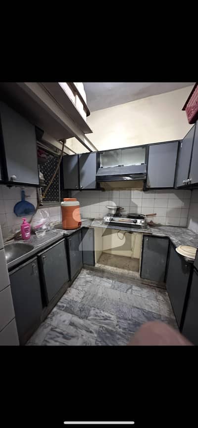 گلشن اقبال - بلاک 13 / D-3 گلشنِ اقبال,گلشنِ اقبال ٹاؤن,کراچی میں 1 کمرے کا 2 مرلہ فلیٹ 25.0 ہزار میں کرایہ پر دستیاب ہے۔