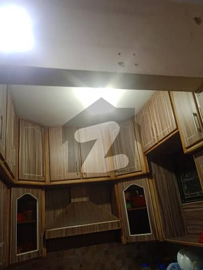 شمسی سوسائٹی شاہ فیصل ٹاؤن,کراچی میں 3 کمروں کا 5 مرلہ بالائی پورشن 85.0 لاکھ میں برائے فروخت۔