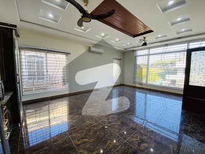 بحریہ انٹلیکچول ویلج بحریہ ٹاؤن راولپنڈی,راولپنڈی میں 4 کمروں کا 1 کنال بالائی پورشن 1.8 لاکھ میں کرایہ پر دستیاب ہے۔