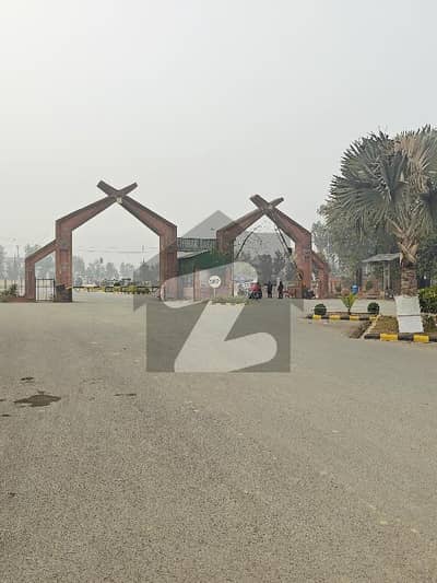 چنار باغ لاہور میں 1 کنال رہائشی پلاٹ 1.6 کروڑ میں برائے فروخت۔