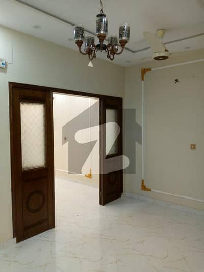 علامہ اقبال ٹاؤن ۔ نیلم بلاک علامہ اقبال ٹاؤن,لاہور میں 6 کمروں کا 5 مرلہ مکان 3.18 کروڑ میں برائے فروخت۔