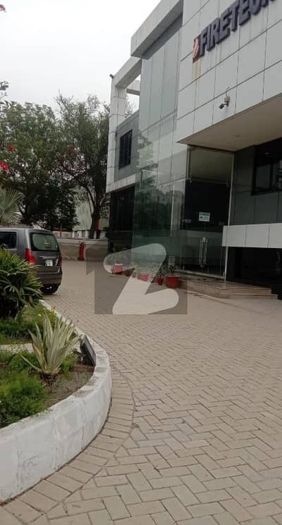 سُندرانڈسٹریل اسٹیٹ لاہور میں 11 کمروں کا 10 کنال فیکٹری 15.0 لاکھ میں کرایہ پر دستیاب ہے۔