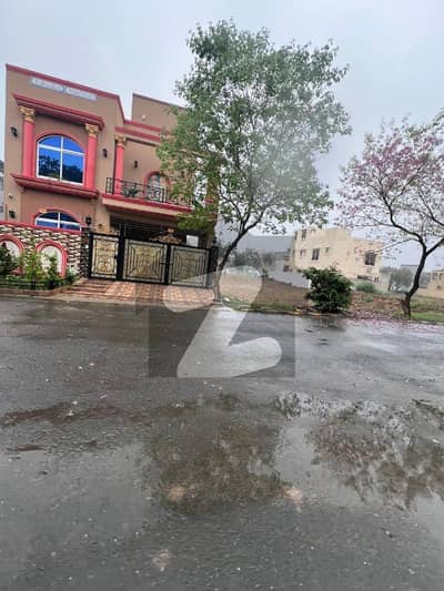 Ideal Location 10 Marla Residential Plot Available Far Sale In New Lahore City Near to 1 Km Ring Road SL3