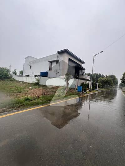 نیو لاهور سٹی لاہور میں 1 کنال رہائشی پلاٹ 1.2 کروڑ میں برائے فروخت۔