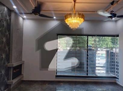 10 Marla House For Sale In Bahria Town - Sector C Lahore