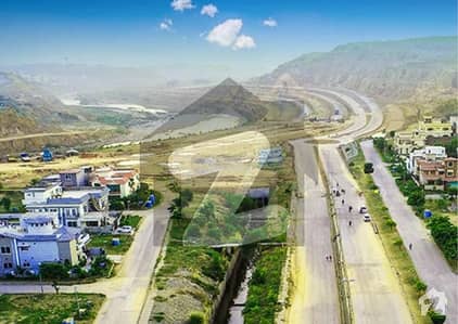 44 MARLA PAIR PLOTS (PLOT 7 & 7A, ST 82) WITH HUGE EXTRA LAND OPTION, DEAD END