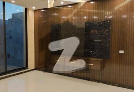 Spacious House Is Available For Sale In Ideal Location Of Bahria Town - Sector E