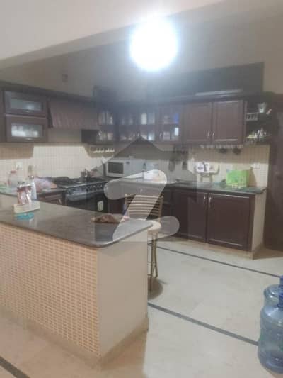 Upper Portion Sized 300 Square Yards Is Available For rent In Gulistan-e-Jauhar - Block 14