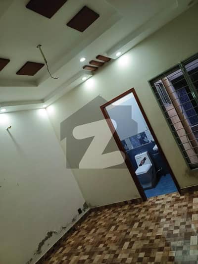 سنی پارک لاہور میں 3 کمروں کا 3 مرلہ مکان 1.35 کروڑ میں برائے فروخت۔