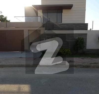 Spacious House Is Available For Sale In Ideal Location Of Bahria Town - Precinct 4